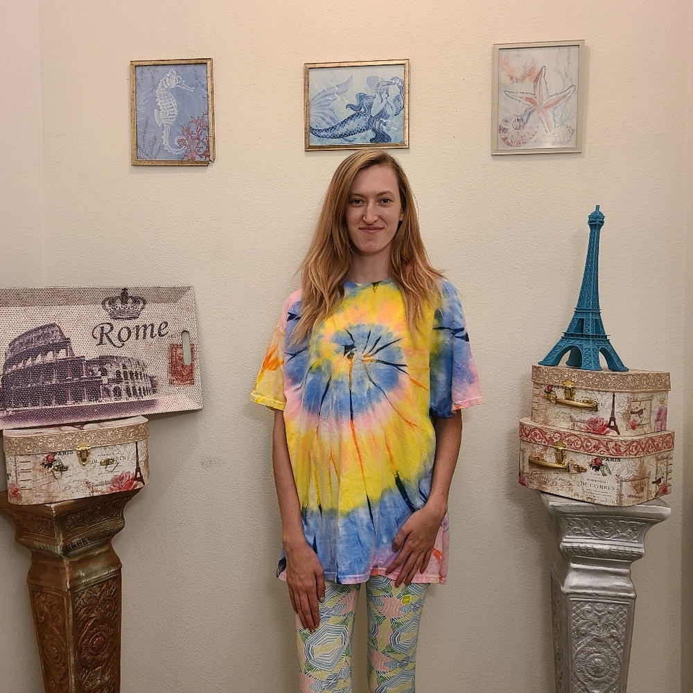 Unisex Tie-Dye T-shirt - Picture 3 of 7